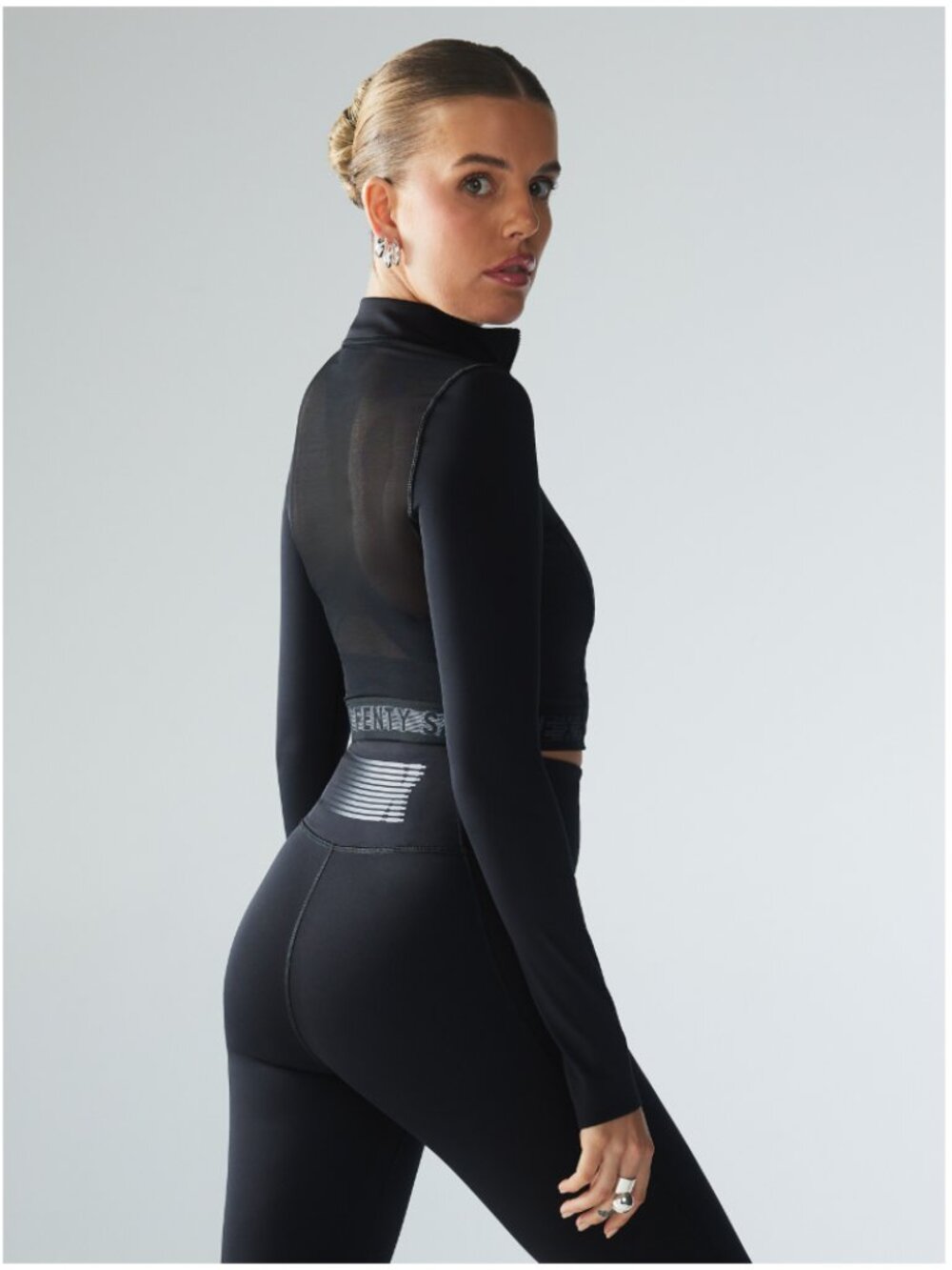 Savage X Fenty Sport Main Player Half-Zip Crop Top Black 1X